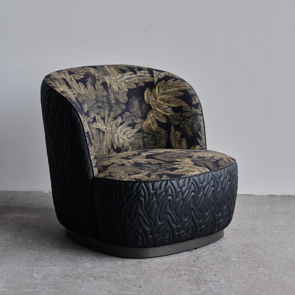 AC009 Armchair