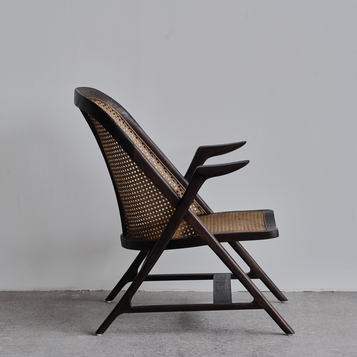 AC126 Armchair