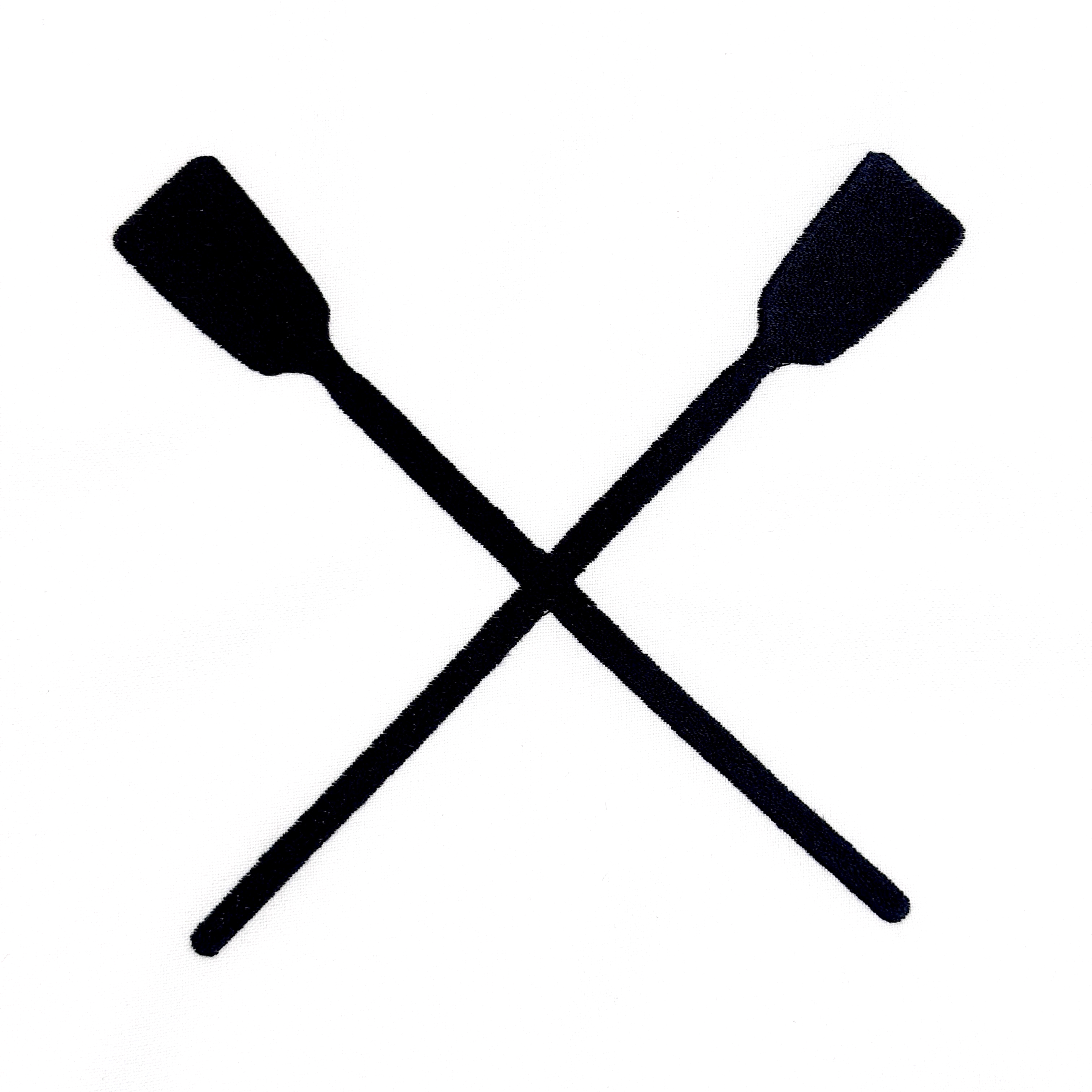 Baltas sijonas, siuvinėtas irklavimo motyvais