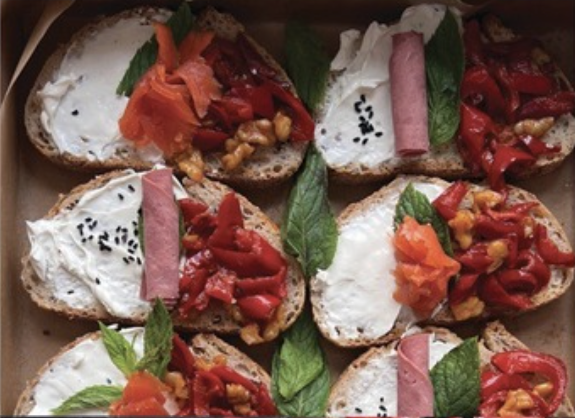 Ekmek Üstü Dana Füme