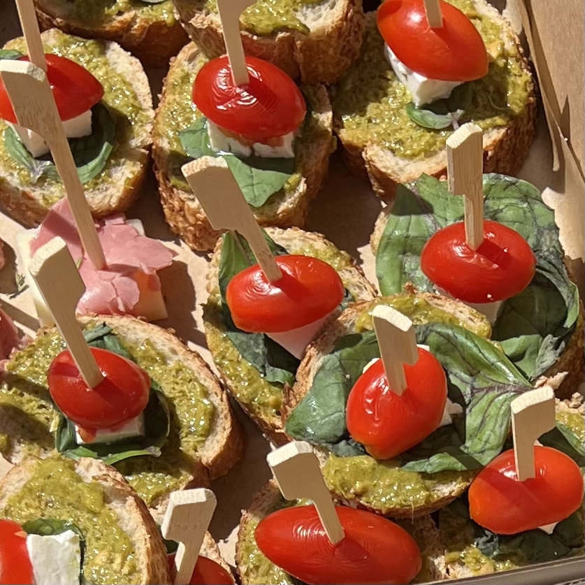 Pesto Soslu Baget Kanepe