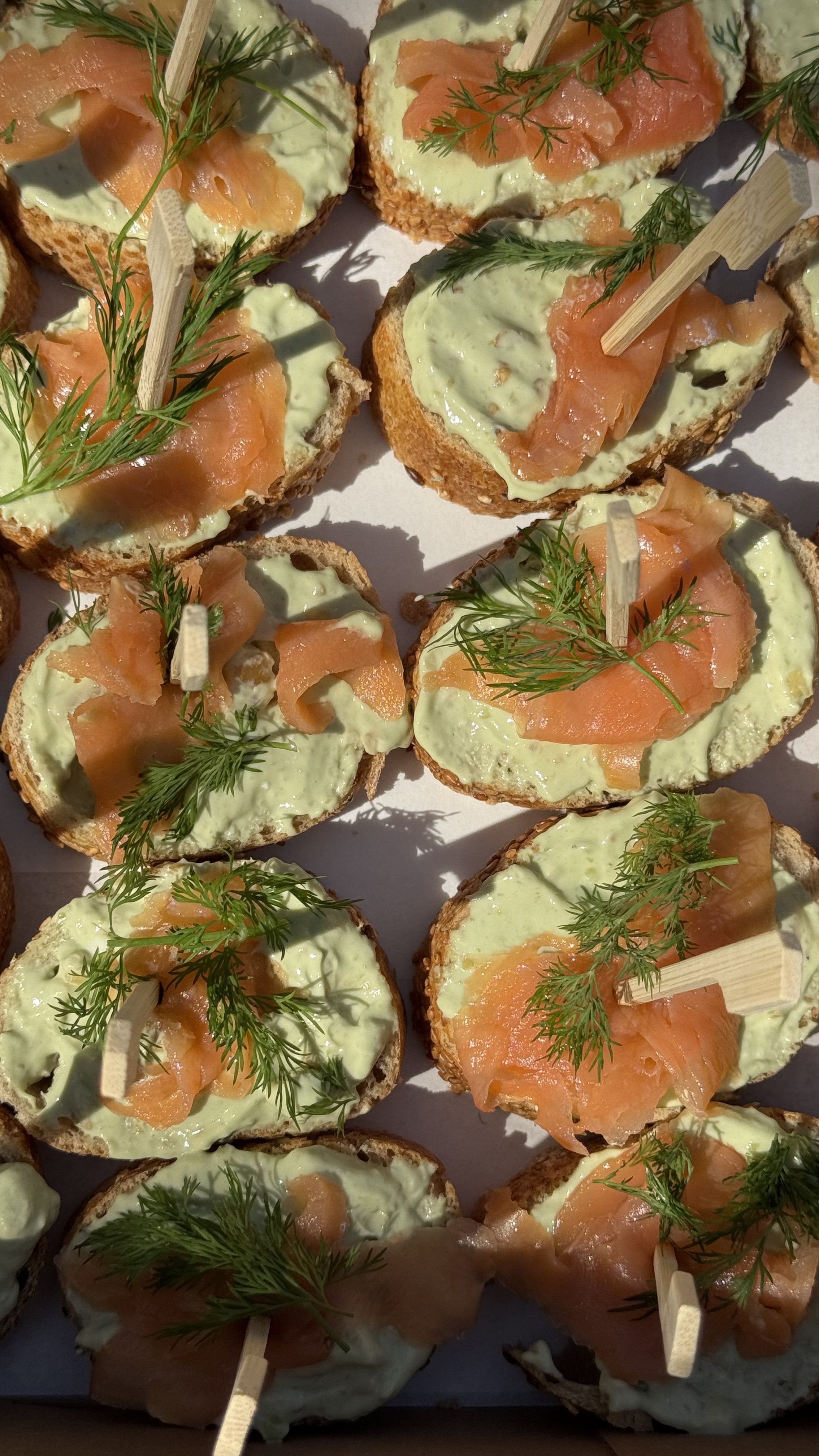 Avokado Soslu Kanepe