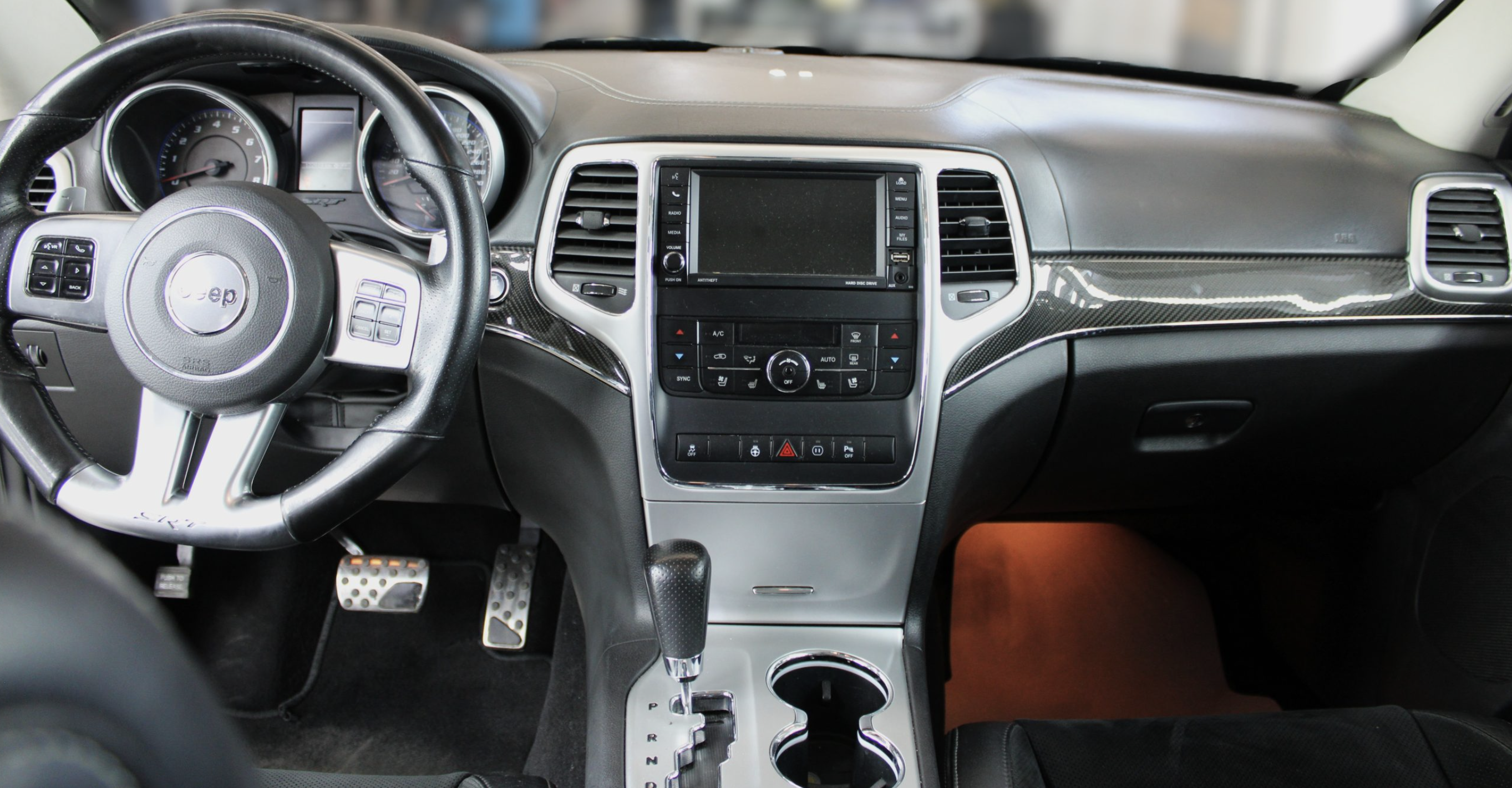 JEEP GRAND CHEROKEE SRT8 2012 Nivel 3 AP