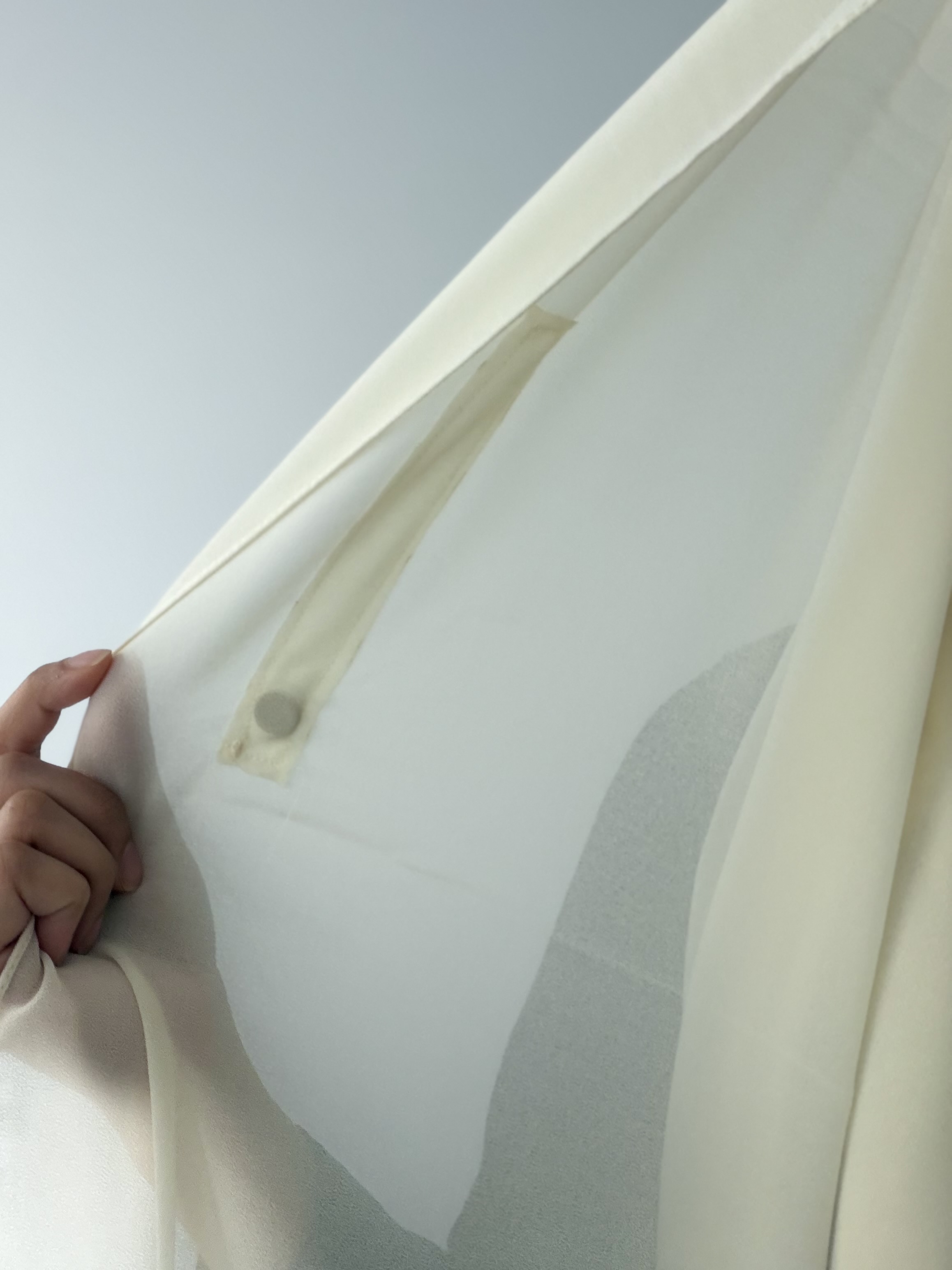 Nude Instant Chiffon with Inbult Magnets