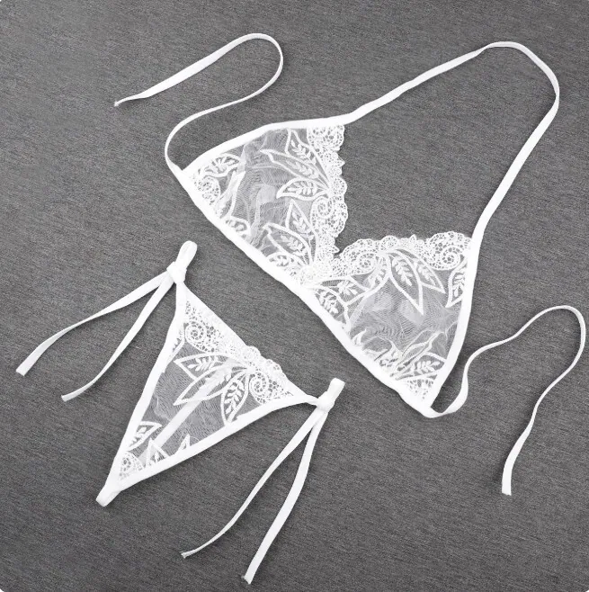 Completo intimo sexy trasparente in tre pezzi con ricami francesi