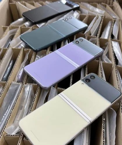 Samsung Galaxy Z Flip3