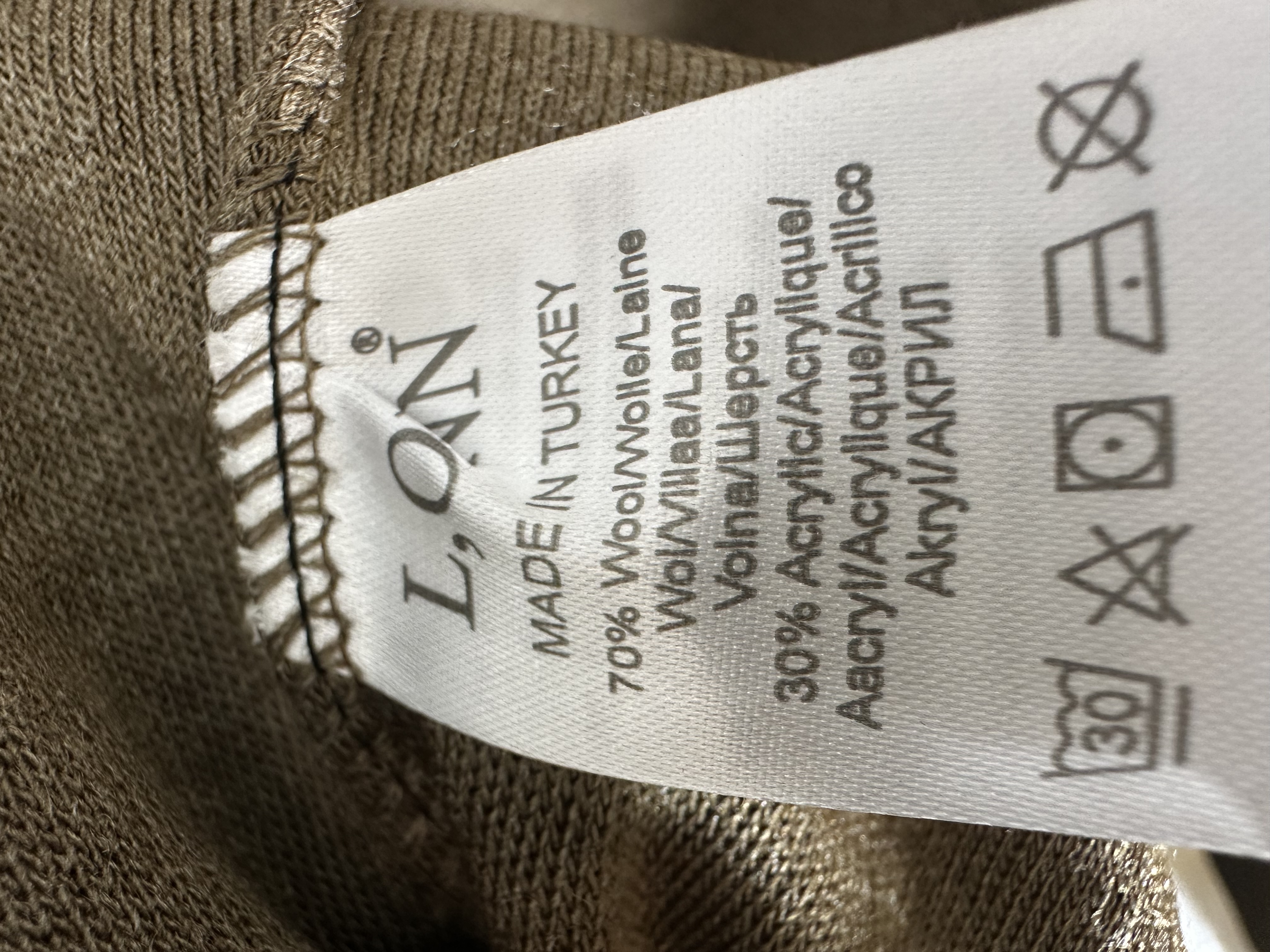 Golfai su aukštu kaklu