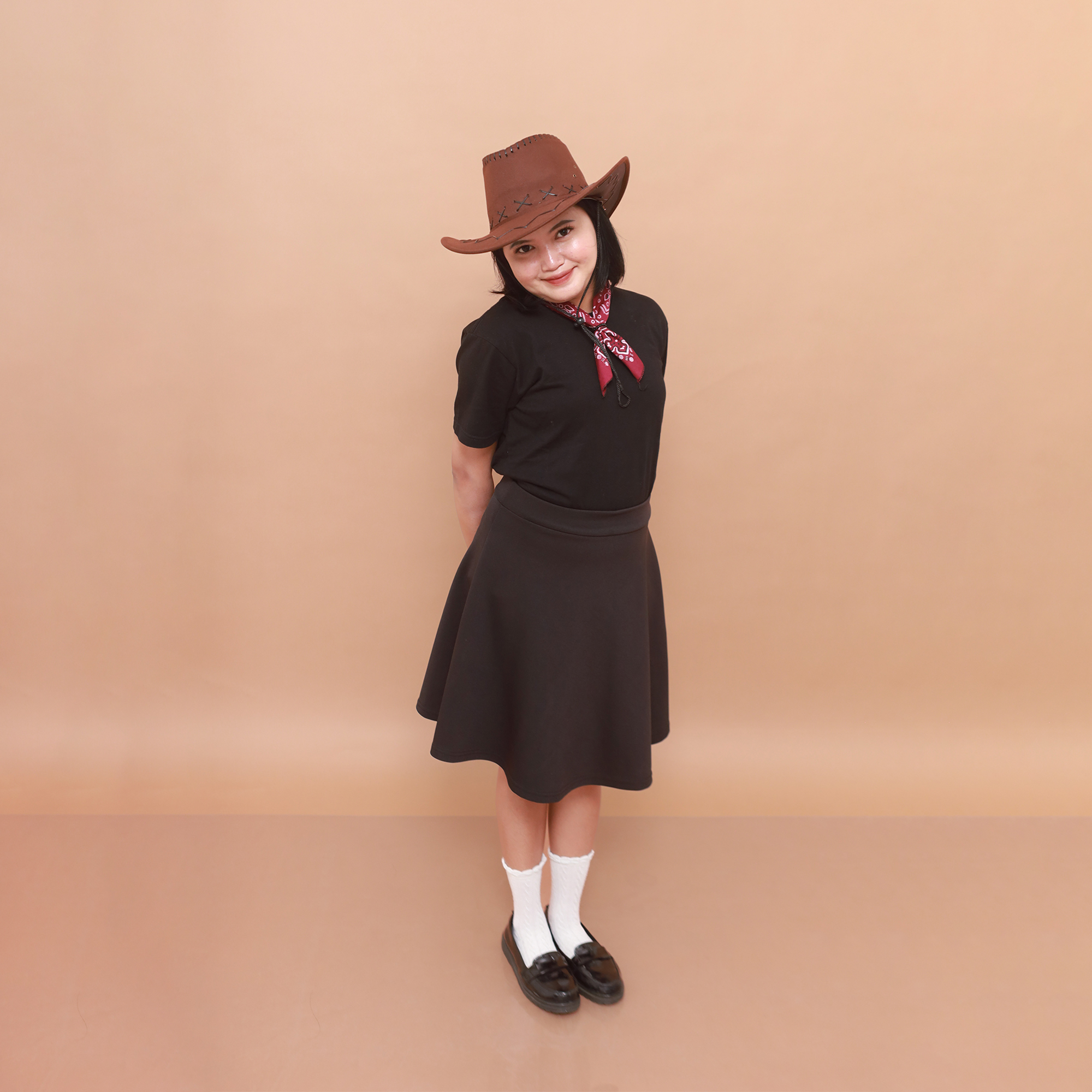 The Canvas Room - Golden Clay