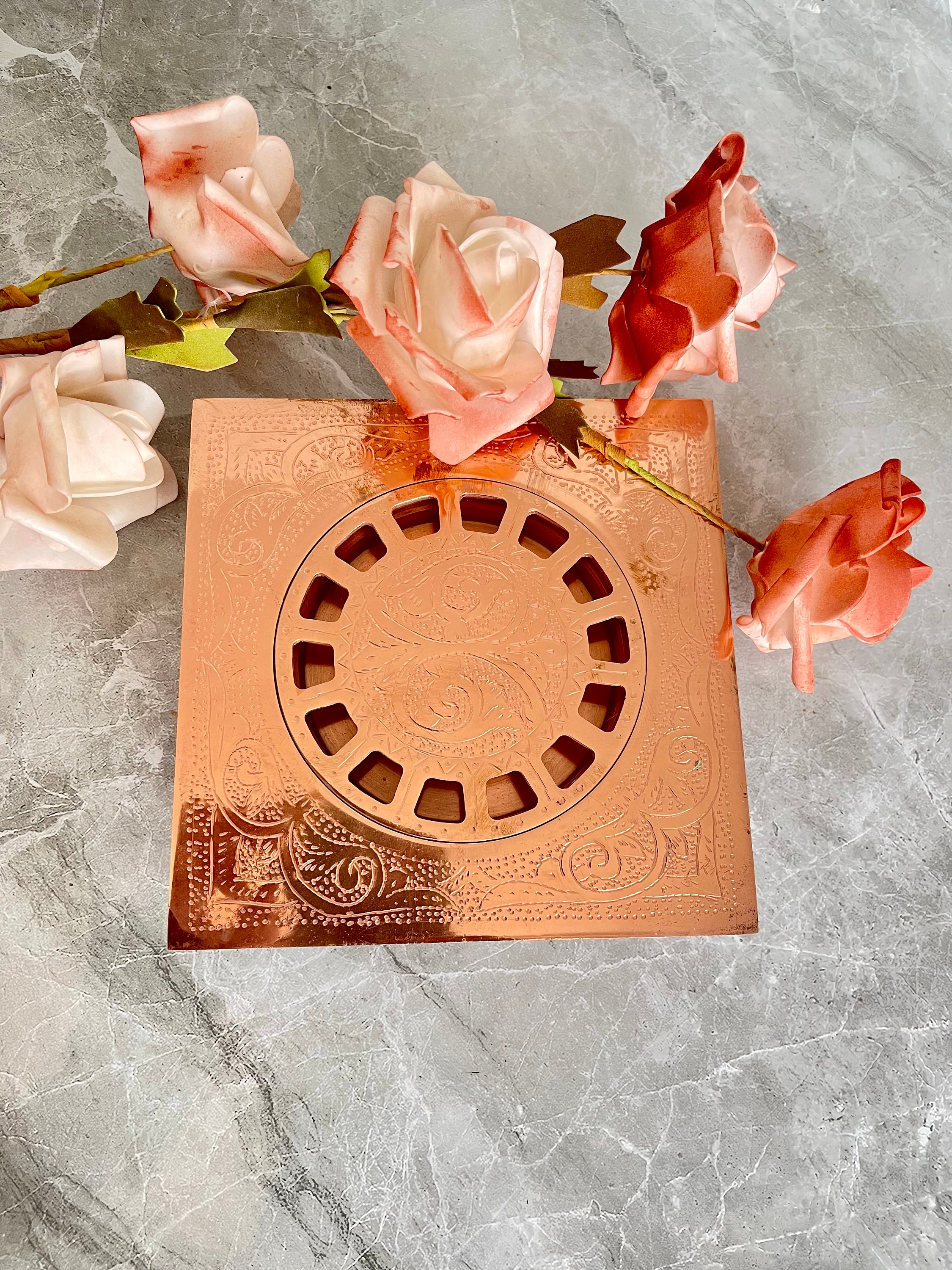 Artisanal Brass Shower Drain with Light Copper Finish – Exquisite Moroccan Craftsmanship