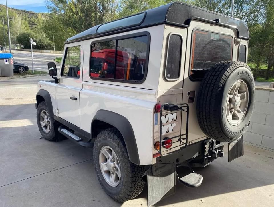 Land Rover Defender 90 TD5