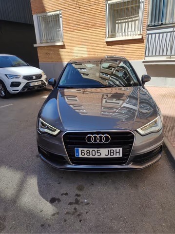 Audi A3 Sportback S-line automático