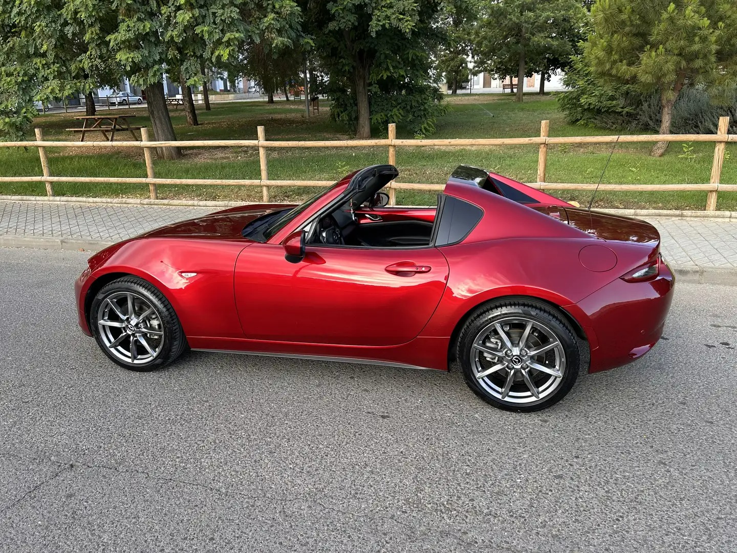 Mazda MX-5 RF 2.0 Zenith Sport