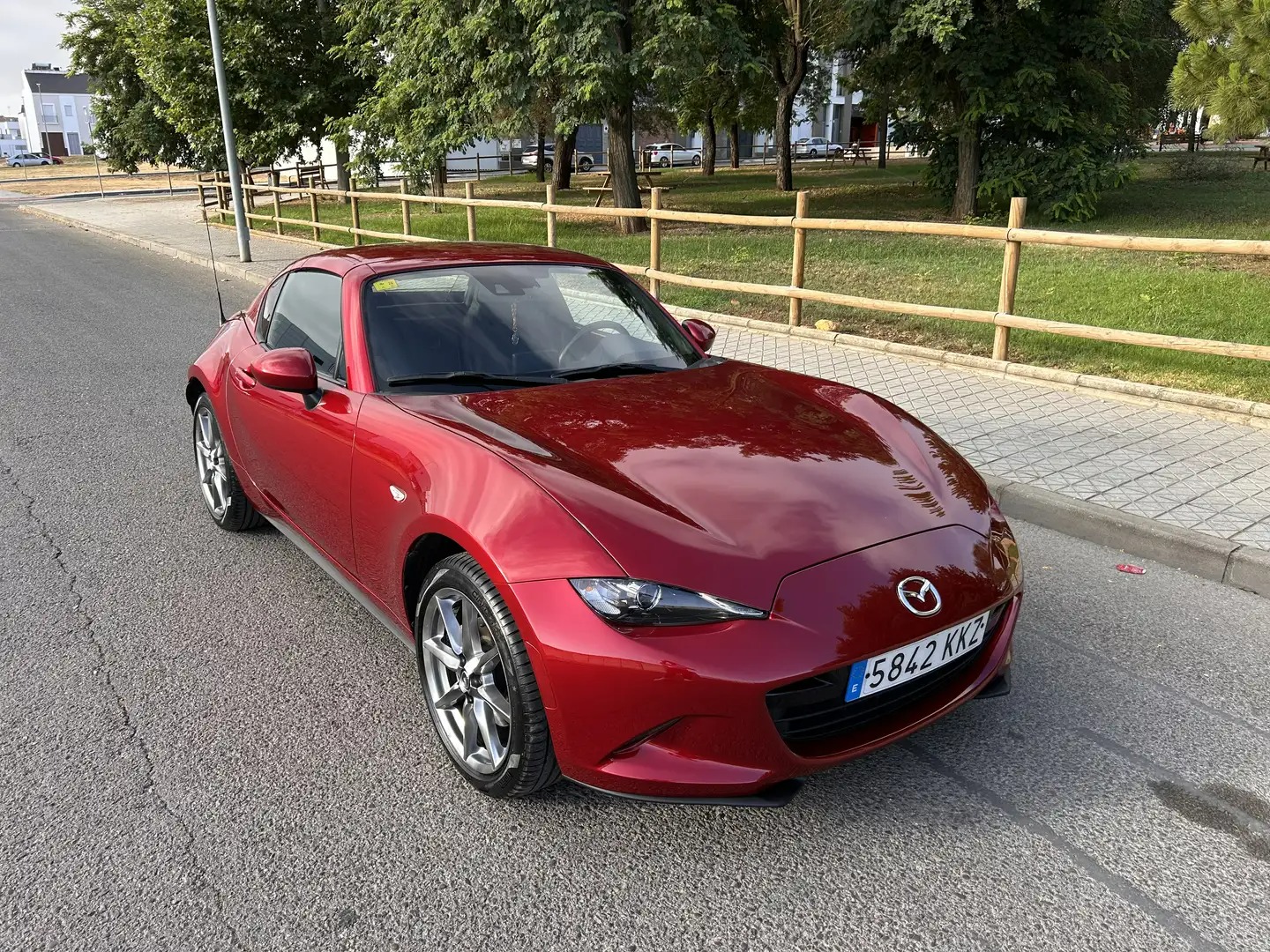 Mazda MX-5 RF 2.0 Zenith Sport