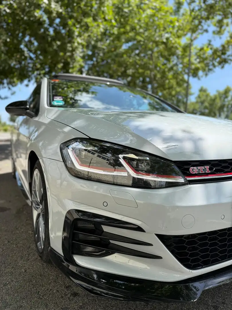 Volkswagen Golf GTI 2.0 TSI Performance DSG7 180kW