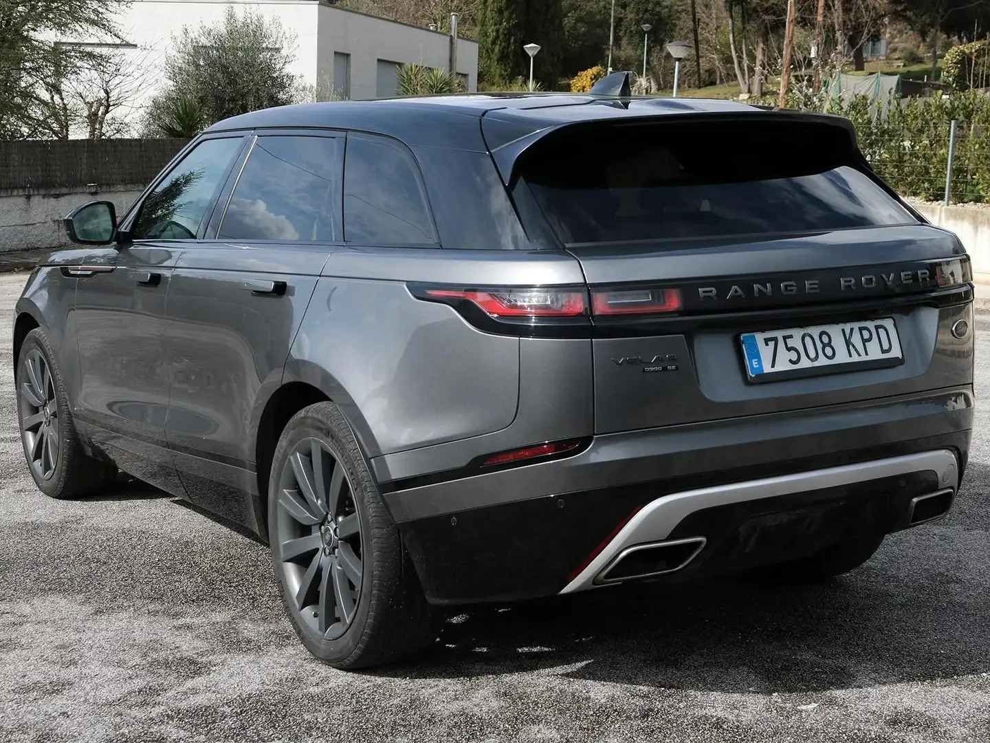 Land Rover Range Rover Velar 3.0D R-Dynamic Base 4WD