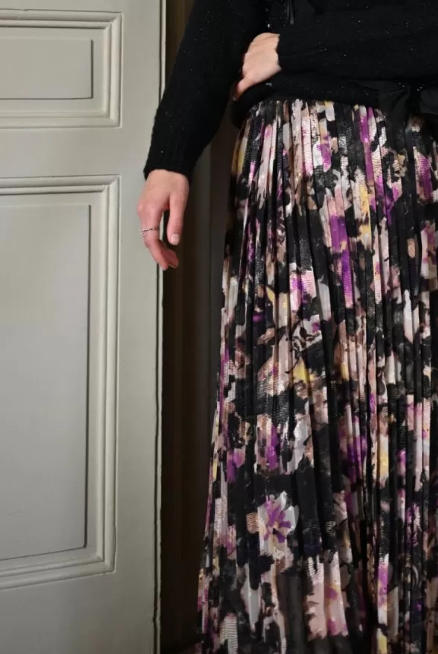 Falda larga plisada floral