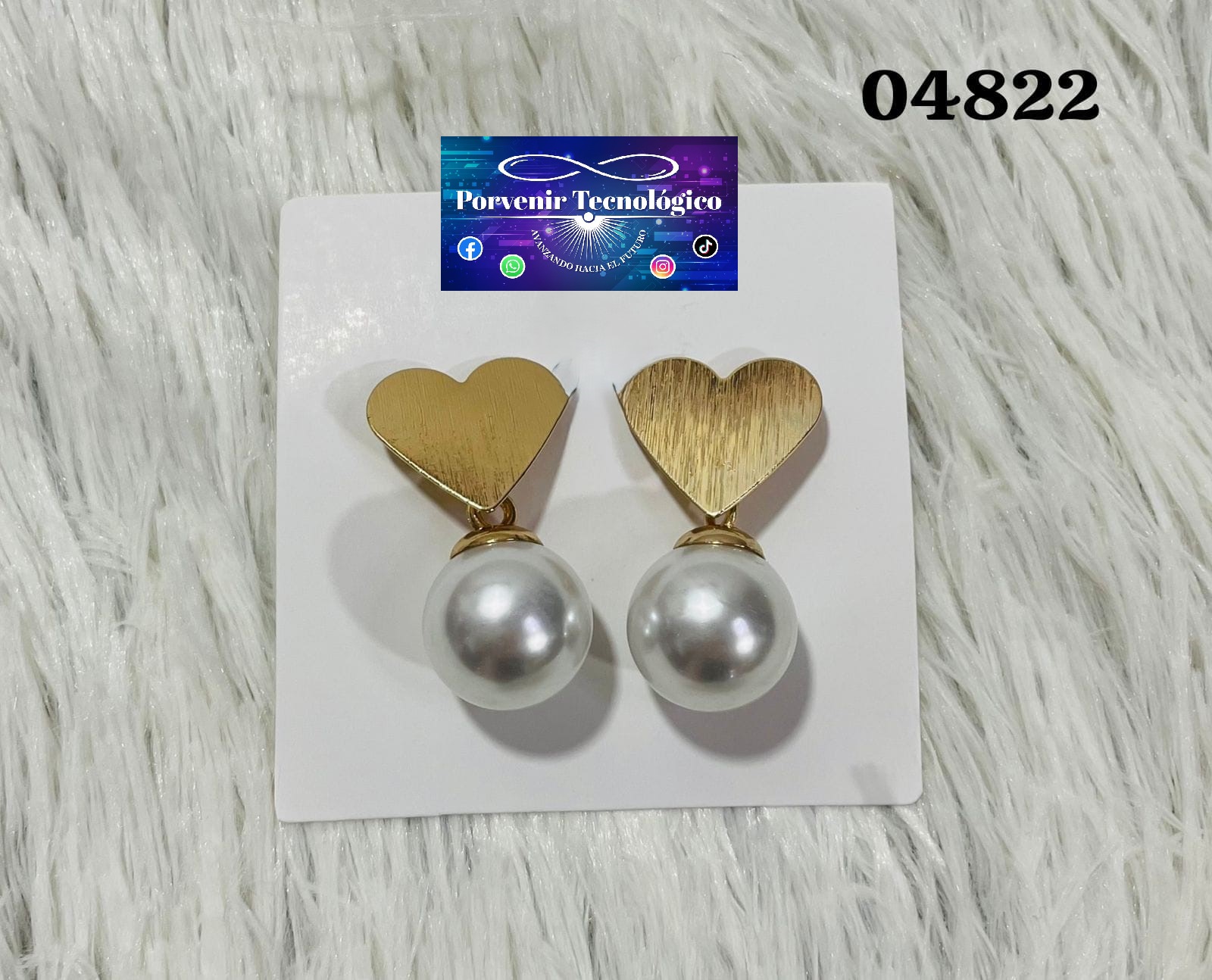 Aretes de corazón y perla - 04822