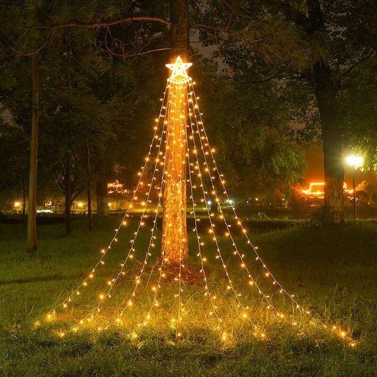 Cascada árbol navideño
