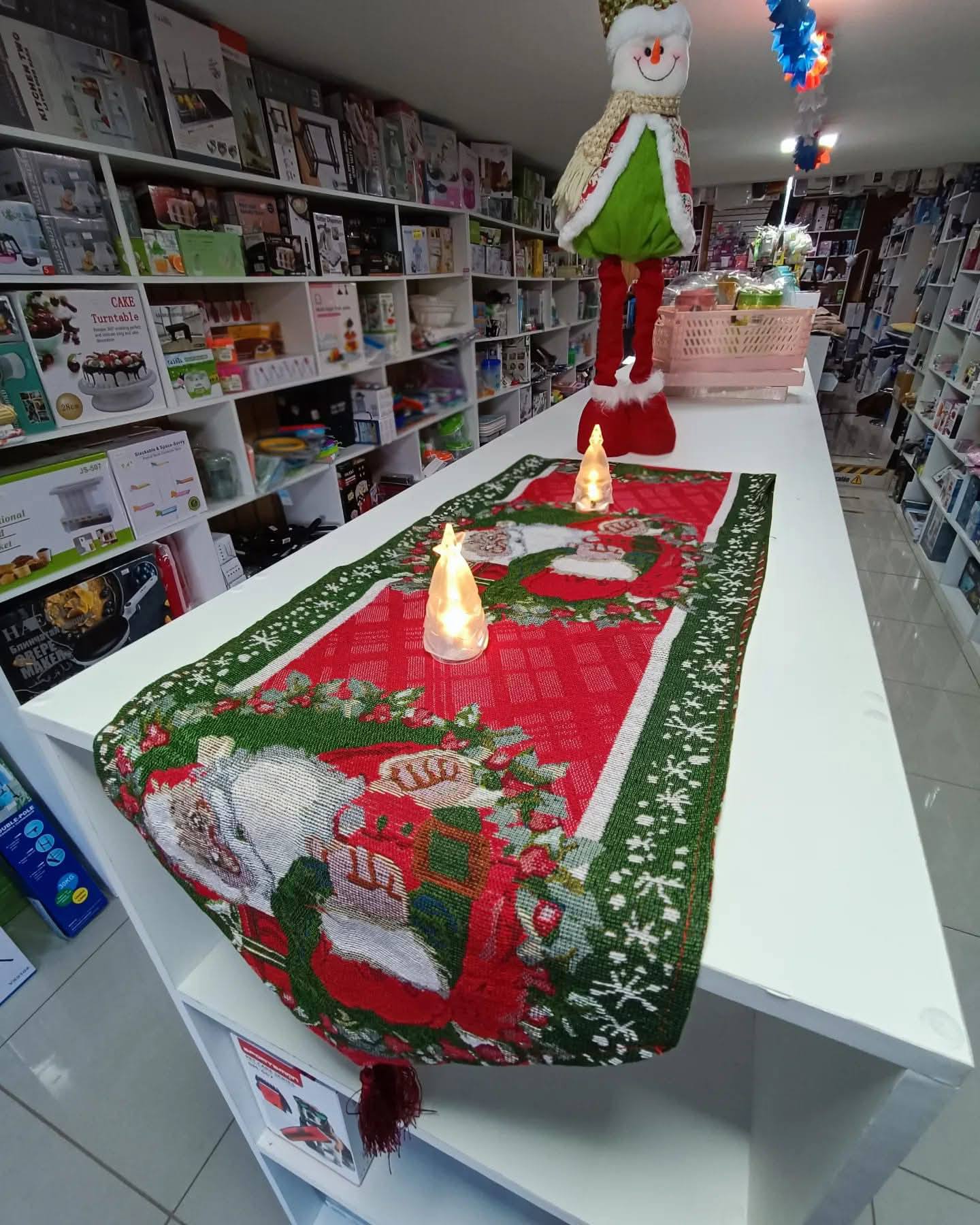 Camino de mesa navideño