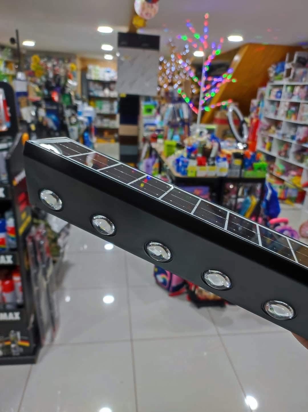 Lámpara solar de pared