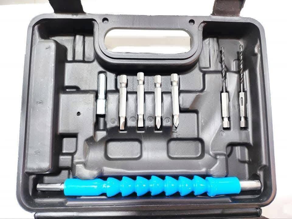 Taladro inalámbrico con accesorios