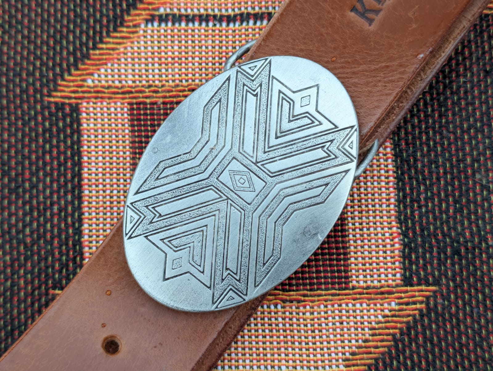 Vintage Western Oval Buckle Buffalo Leather Belt 