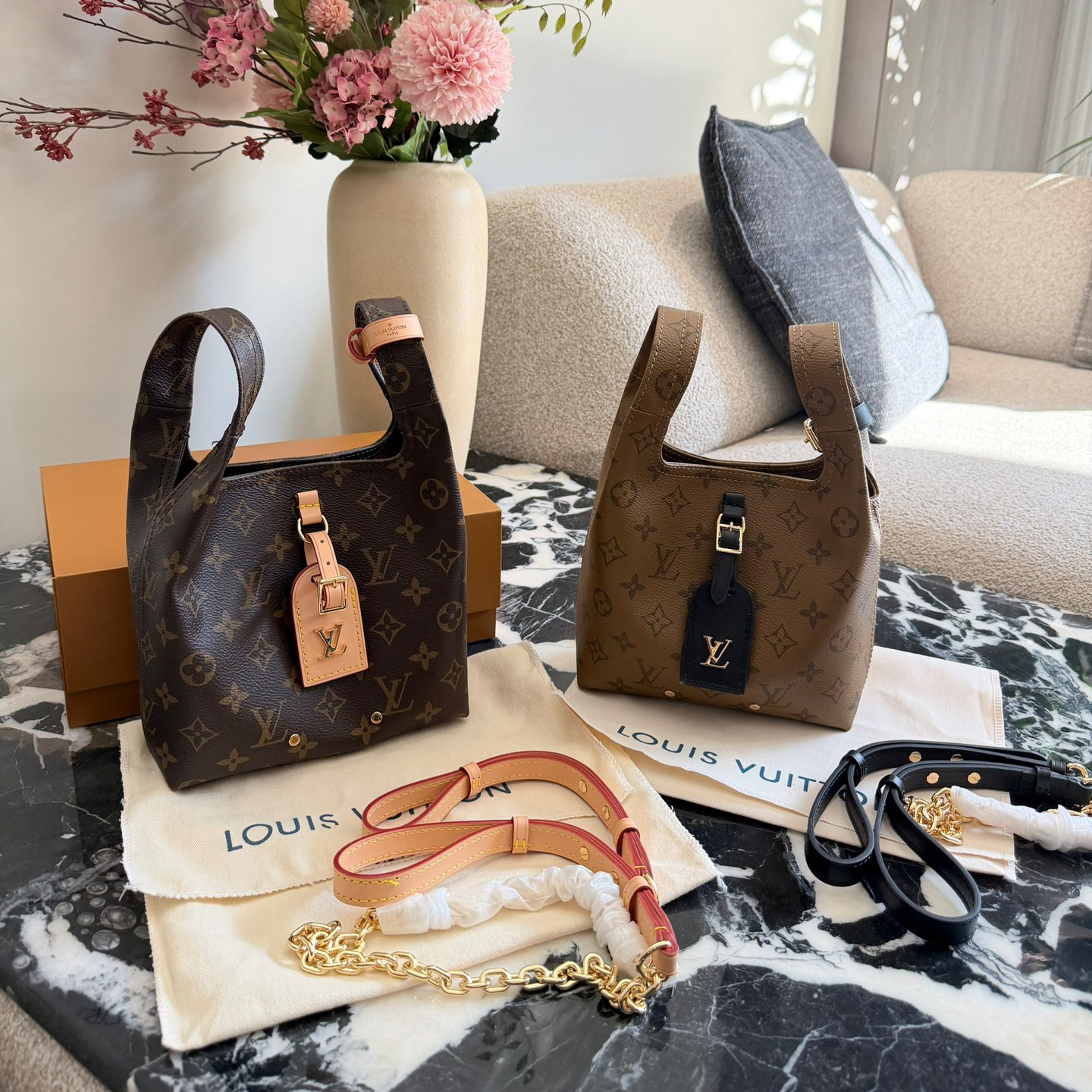 oLVo Bags Click to view more images