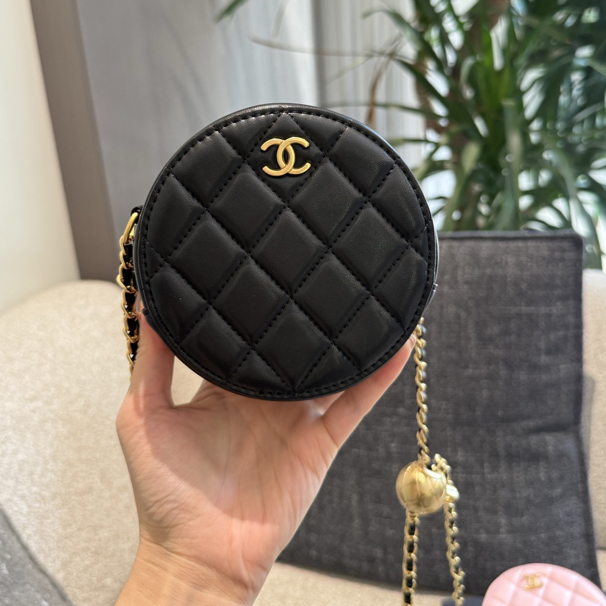 oCHANELo Bags Click to view more images