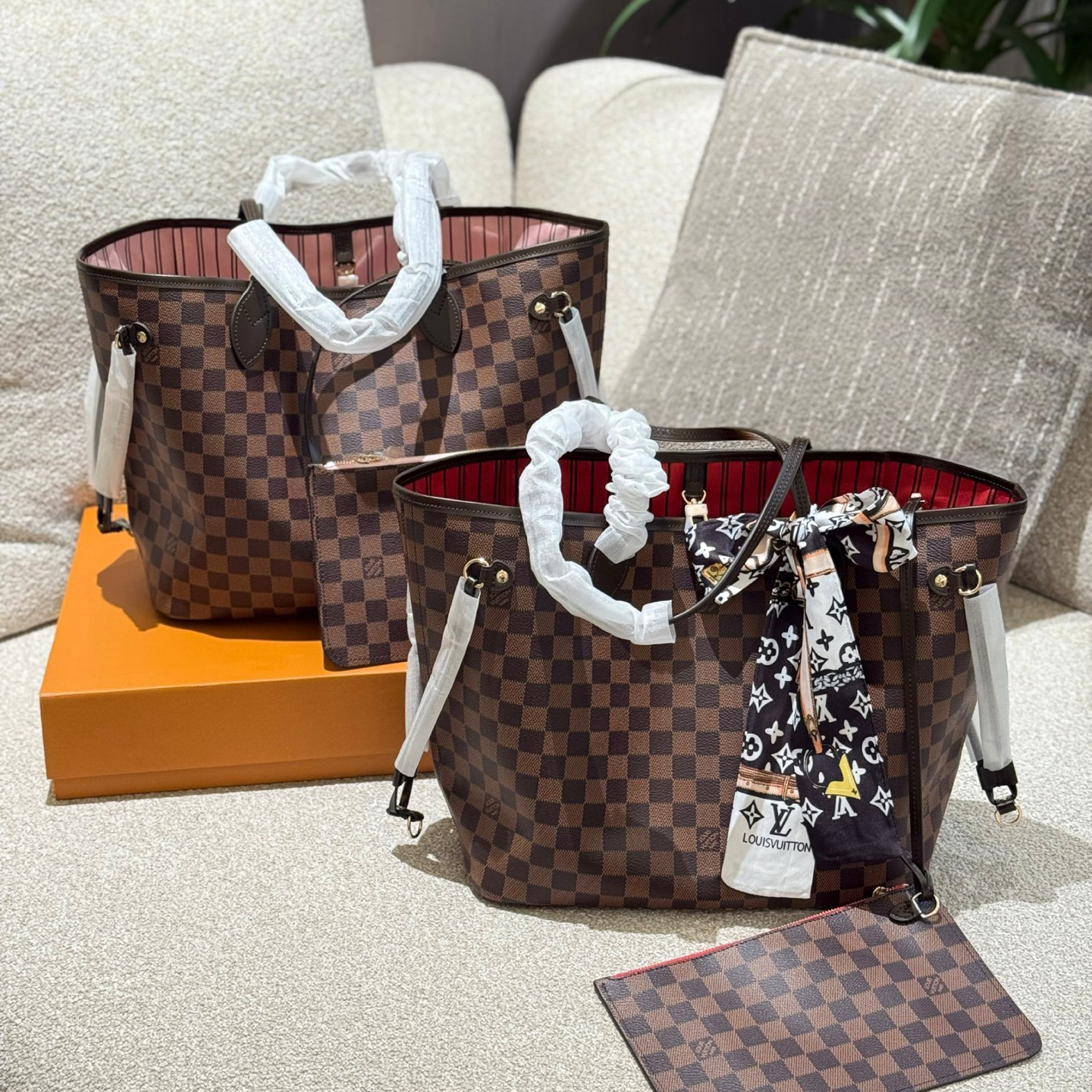 oLVo Bags Click to view more images