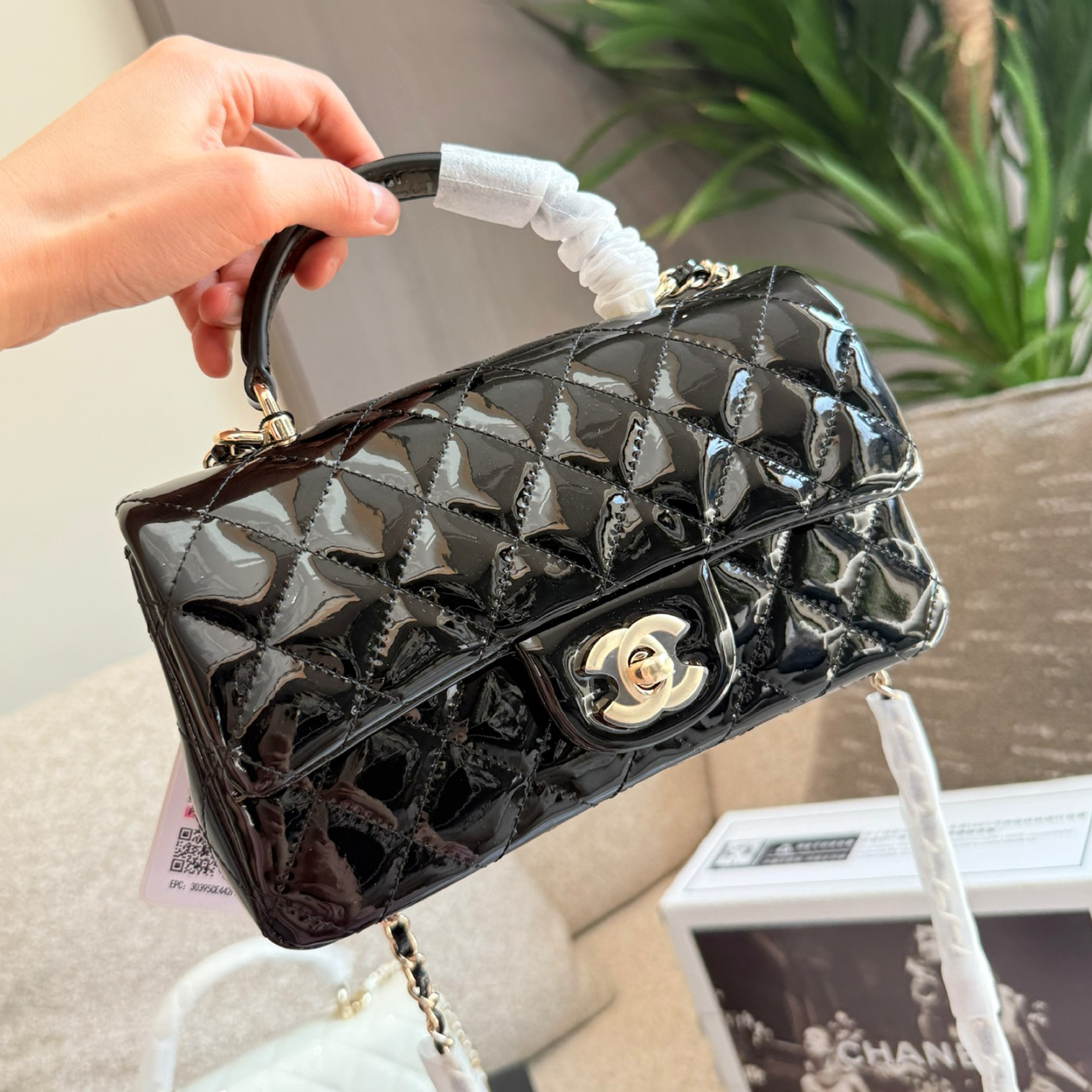 oCHANELo Bags Click to view more images