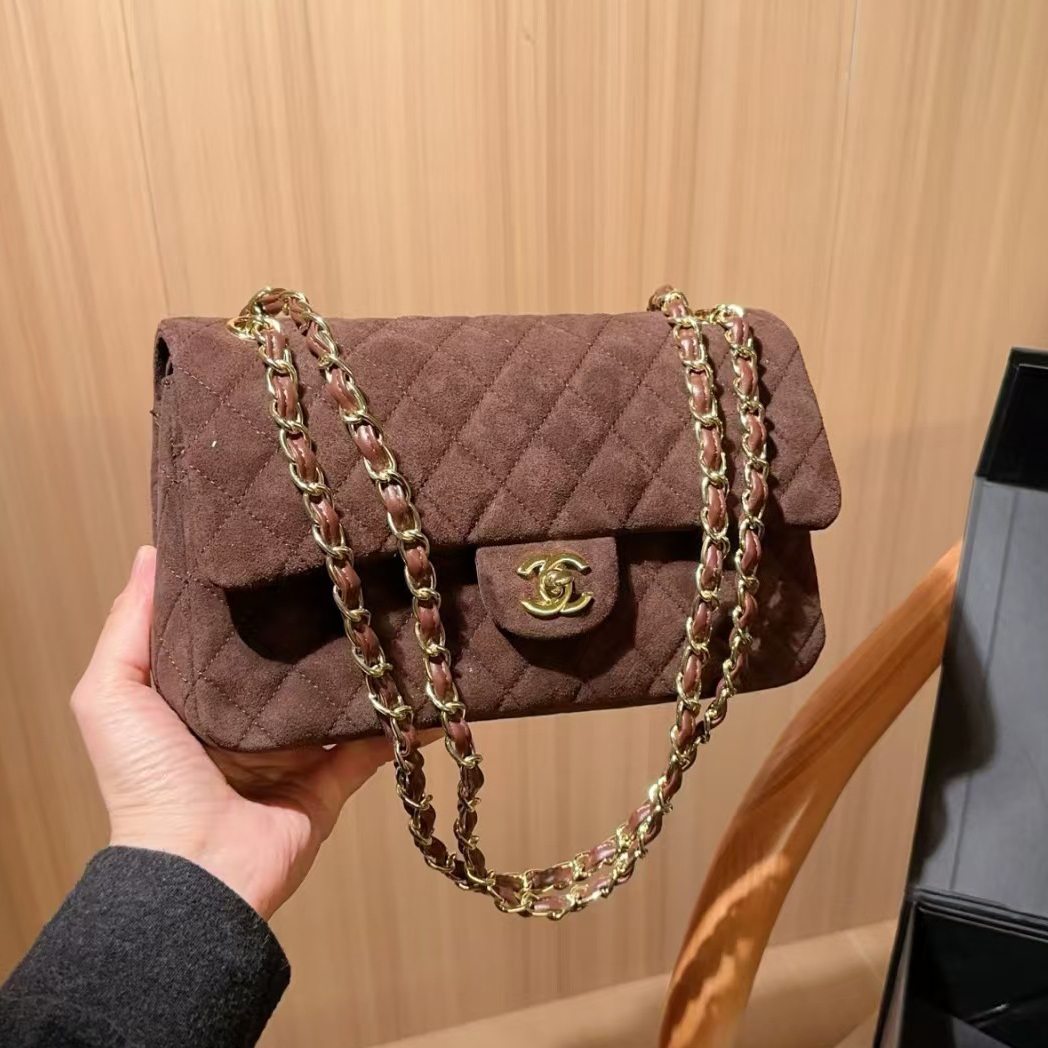 oCHANELo Bags Click to view more images