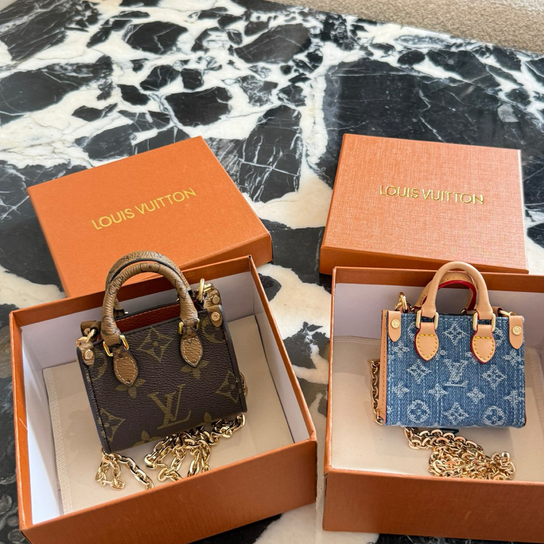 oLVo Bags Click to view more images