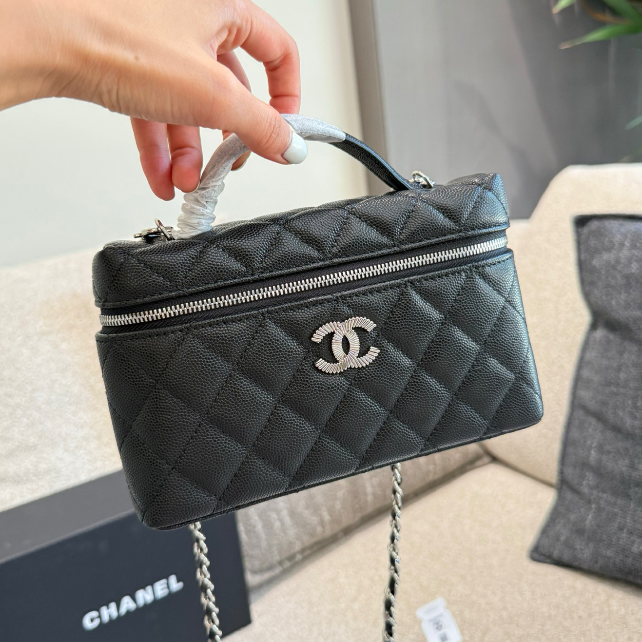 oCHANELo Bags Click to view more images