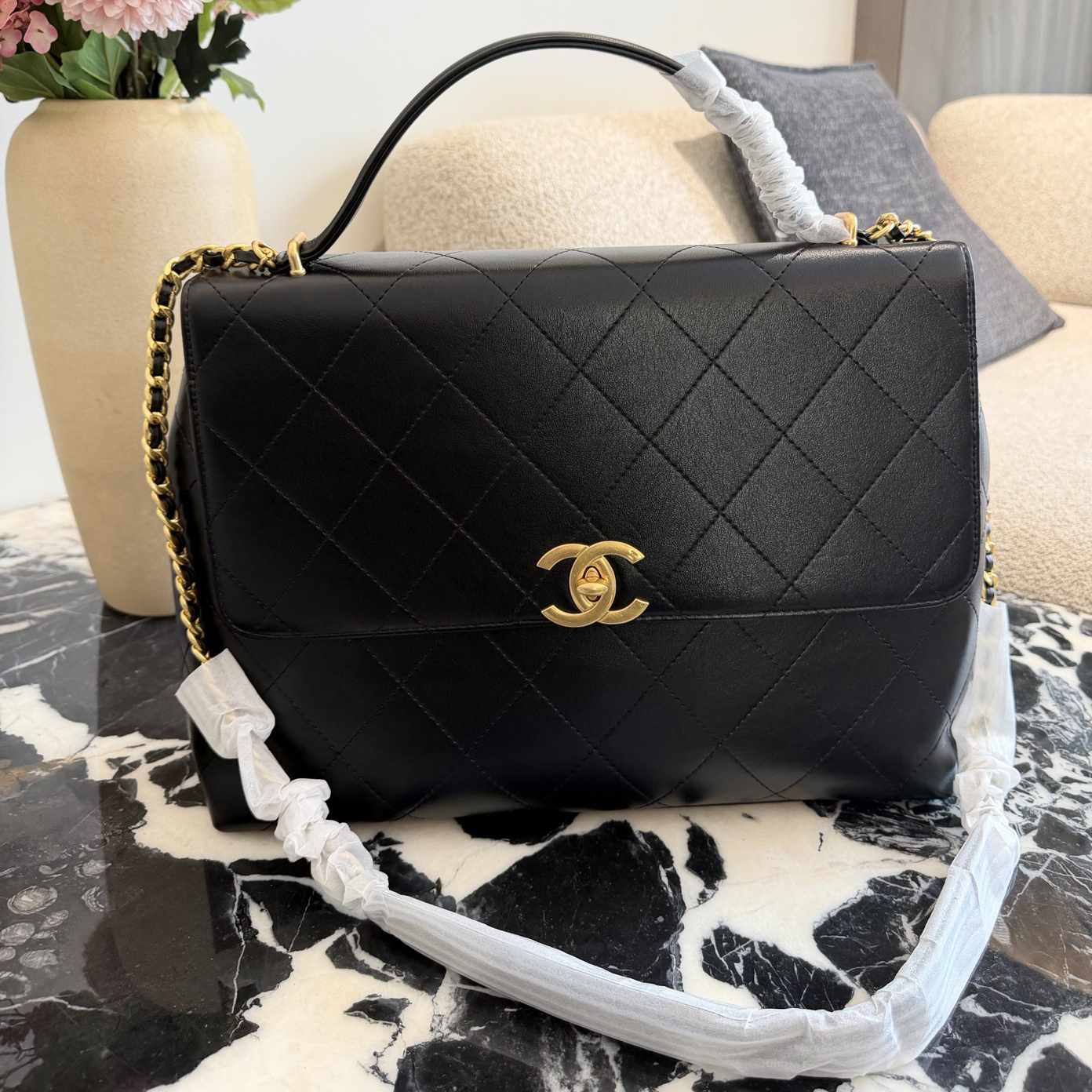 oCHANELo Bags Click to view more images