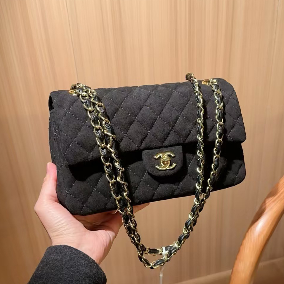 oCHANELo Bags Click to view more images