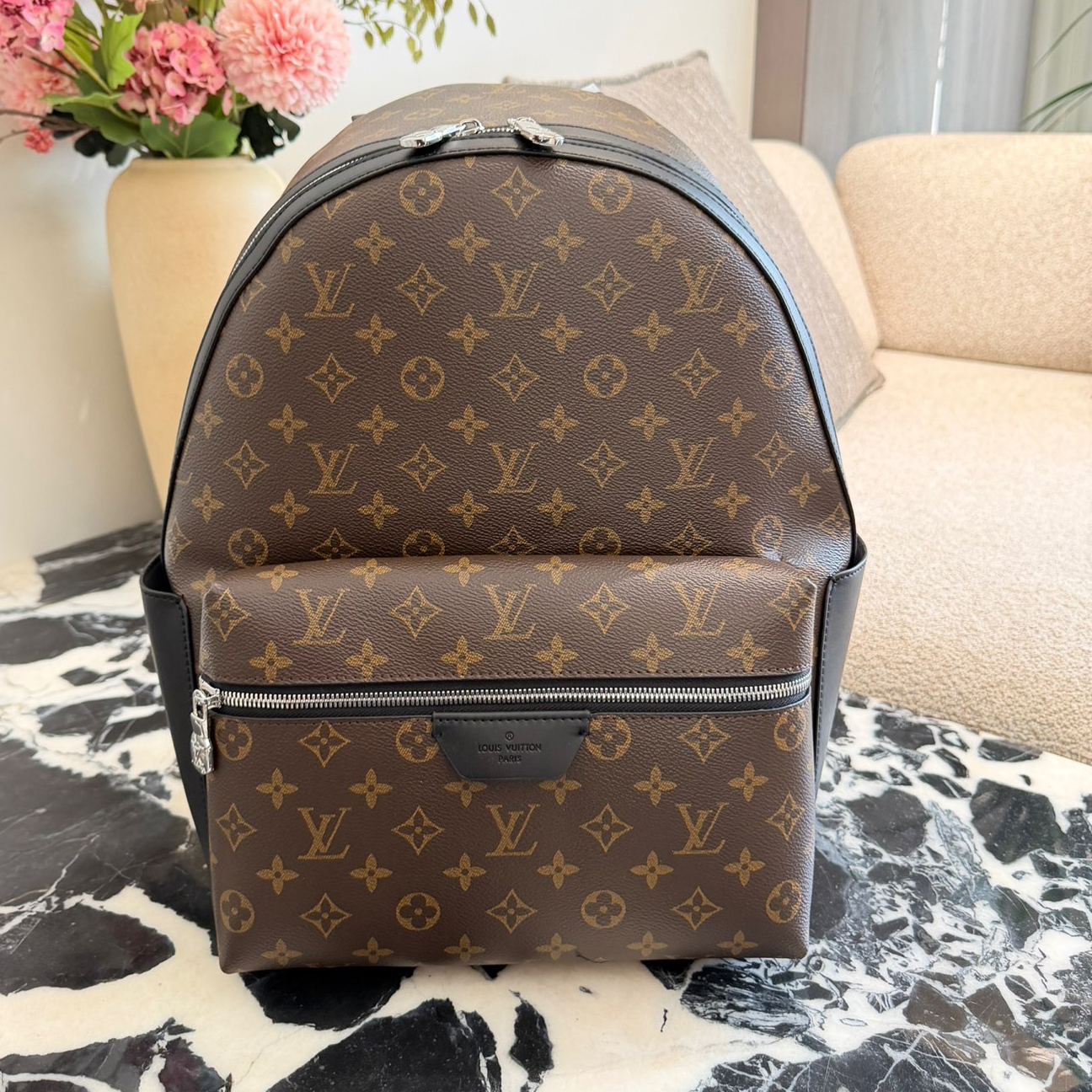 oLVo Bags Click to view more images