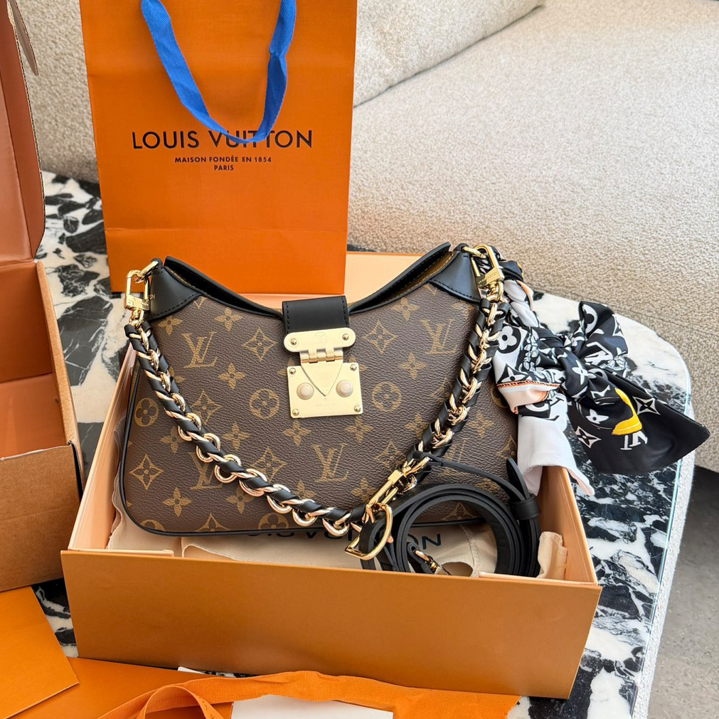 oLVo Bags Click to view more images