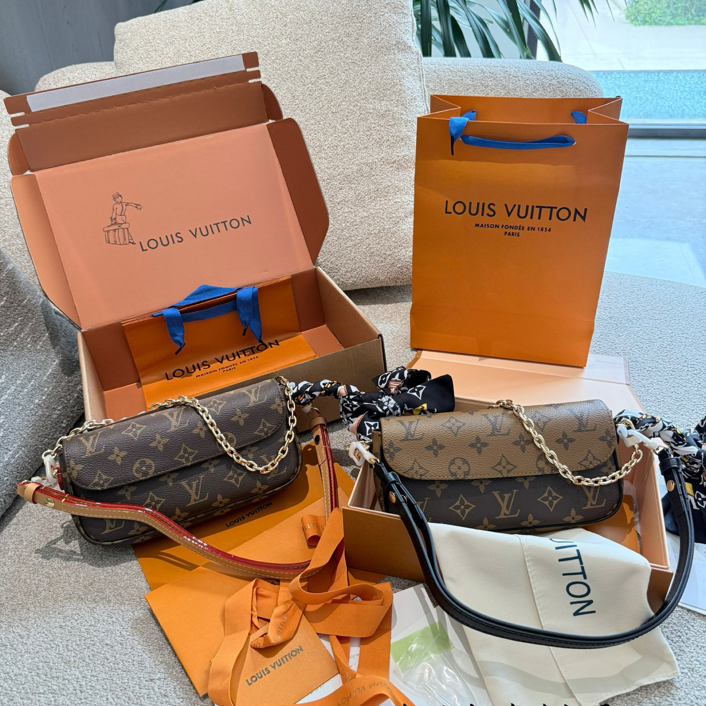 oLVo Bags Click to view more images