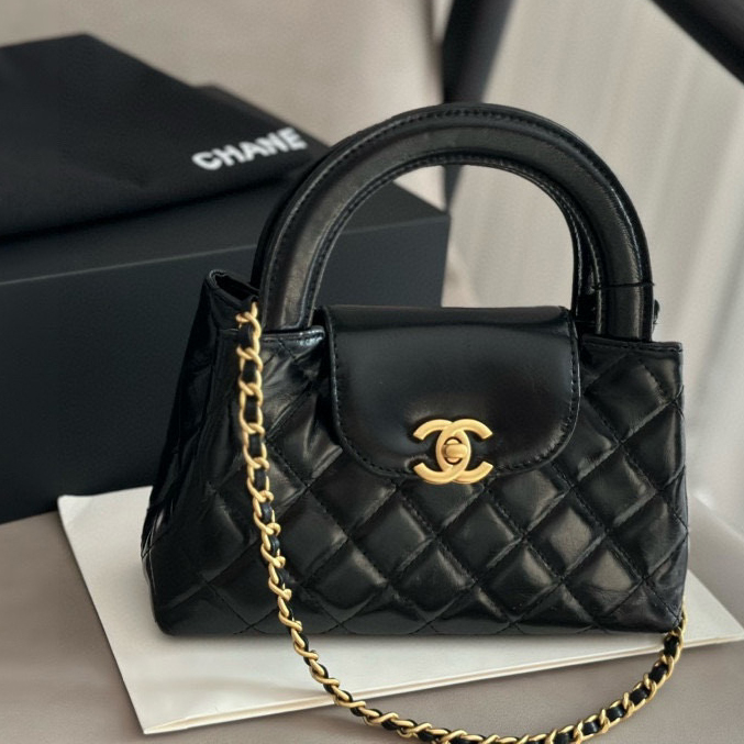 oCHANELo Bags Click to view more images