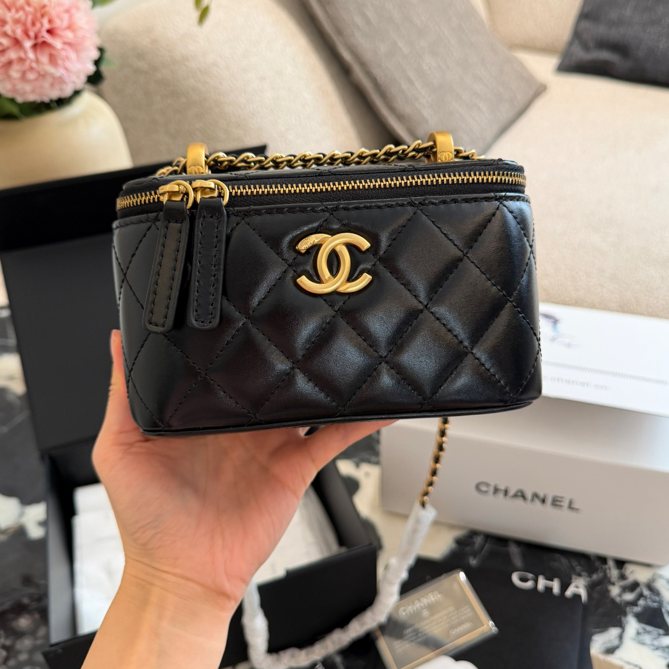 oCHANELo Bags Click to view more images