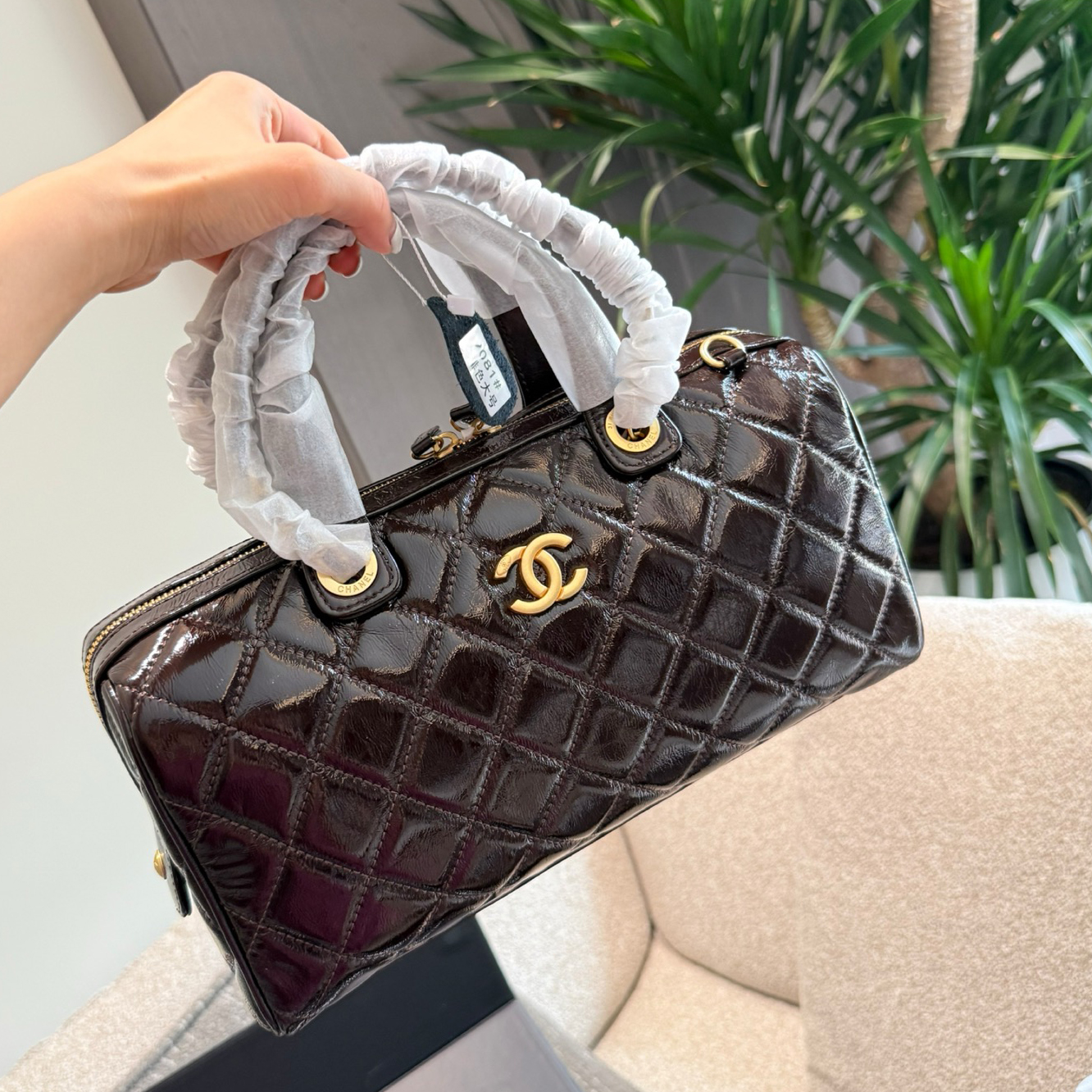 oCHANELo Bags Click to view more images