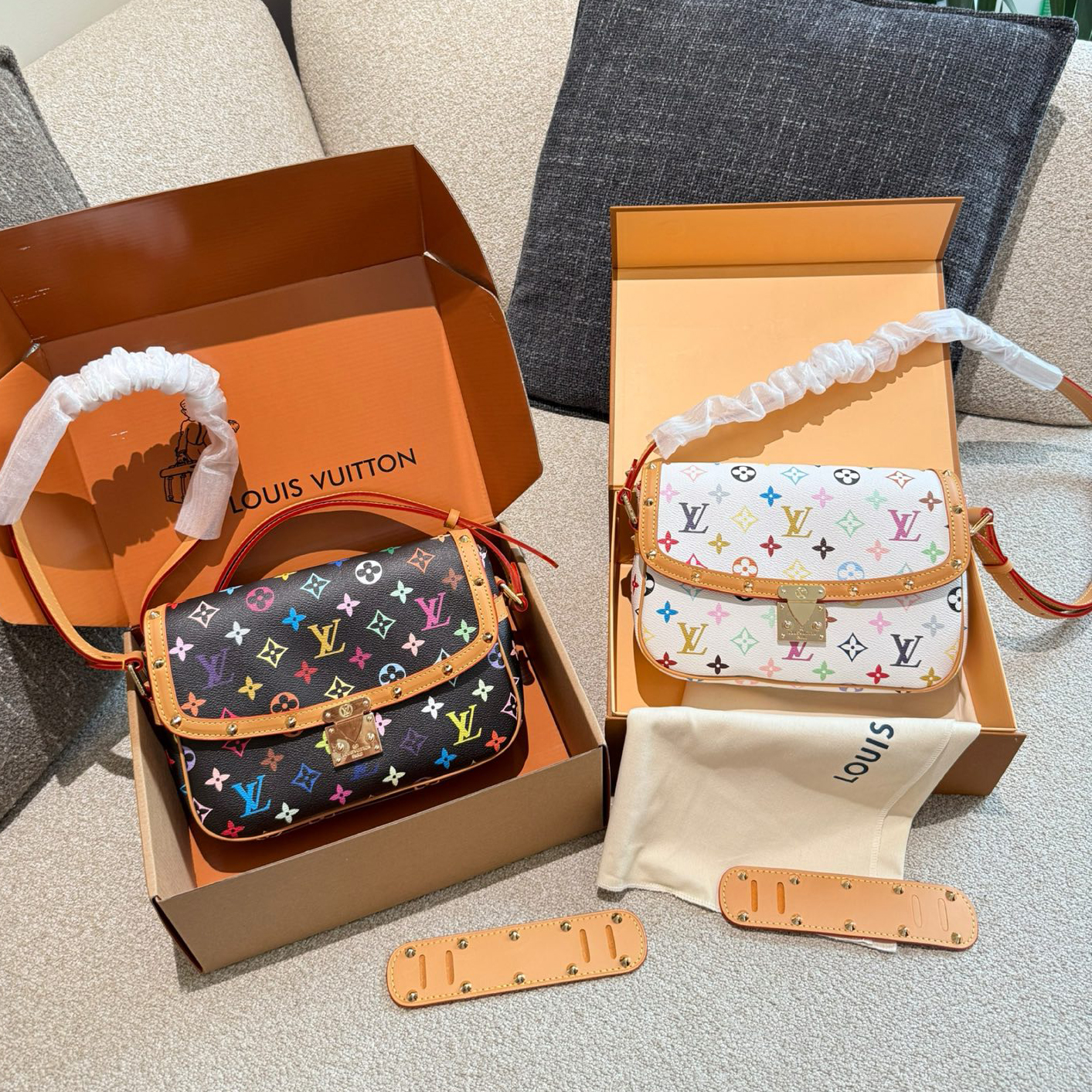 oLVo Bags Click to view more images