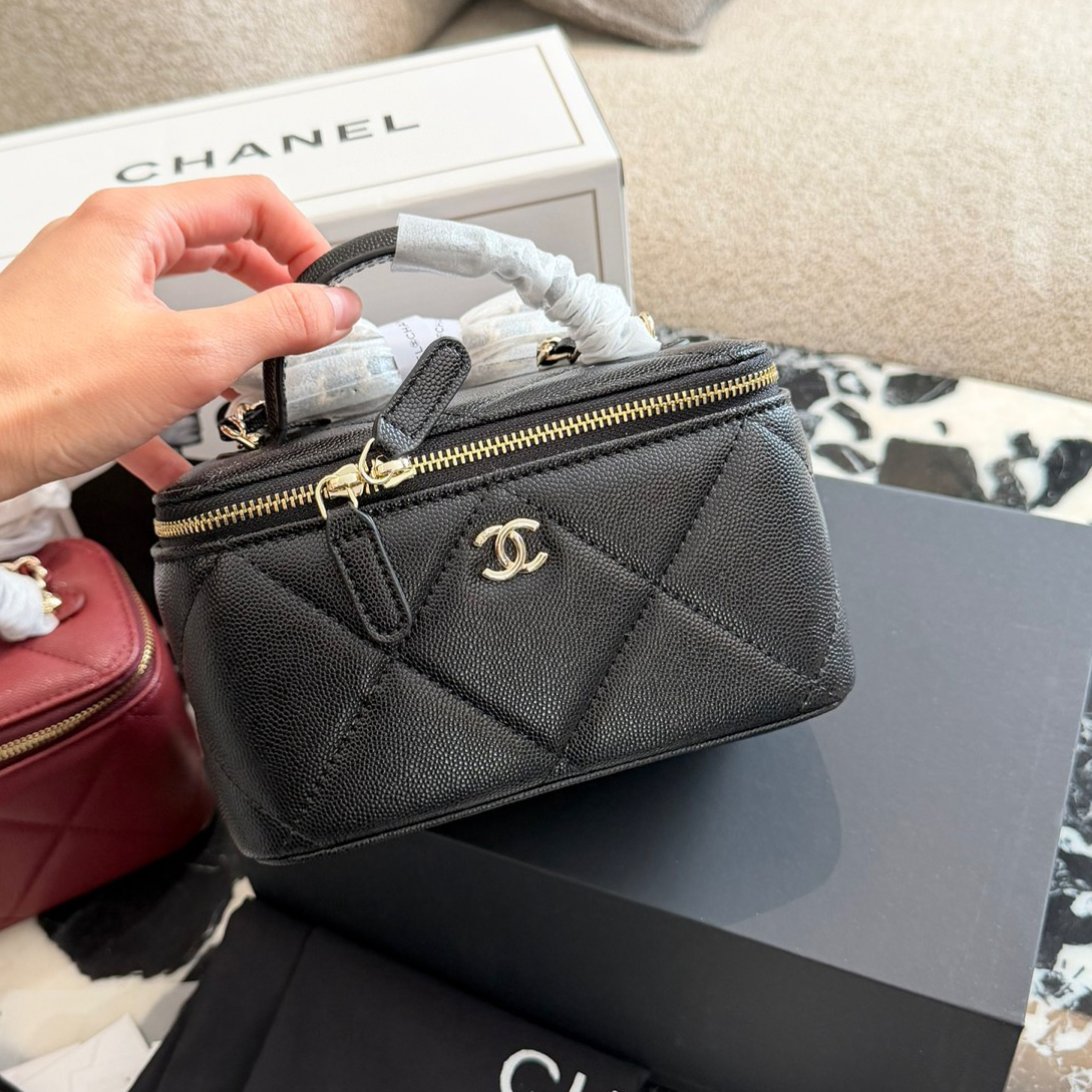 oCHANELo Bags Click to view more images