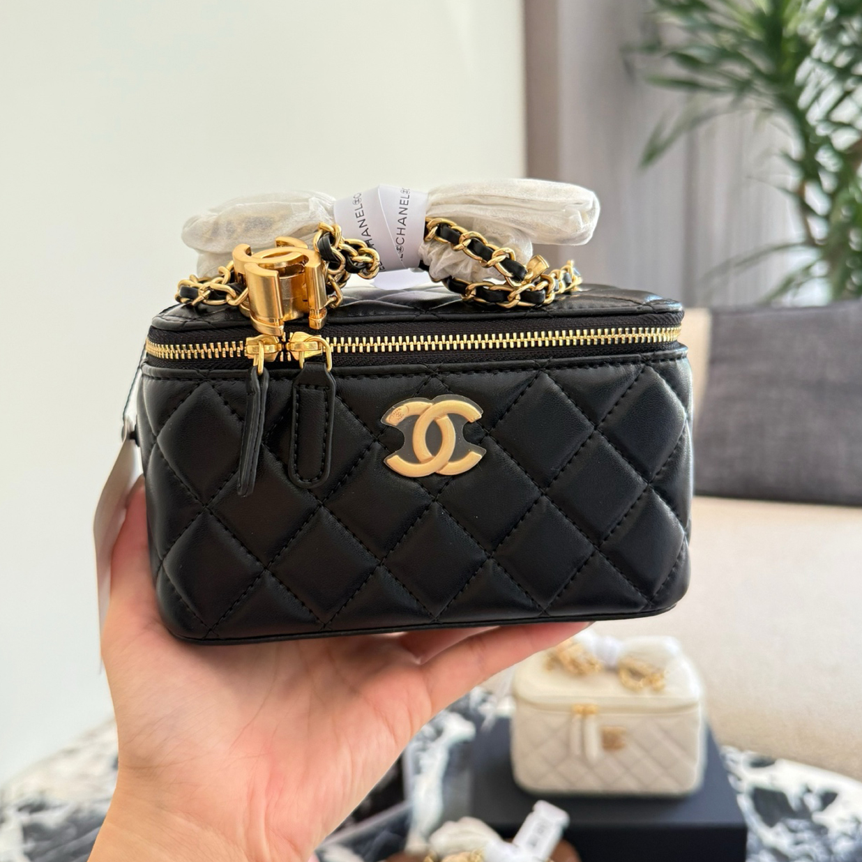 oCHANELo Bags Click to view more images