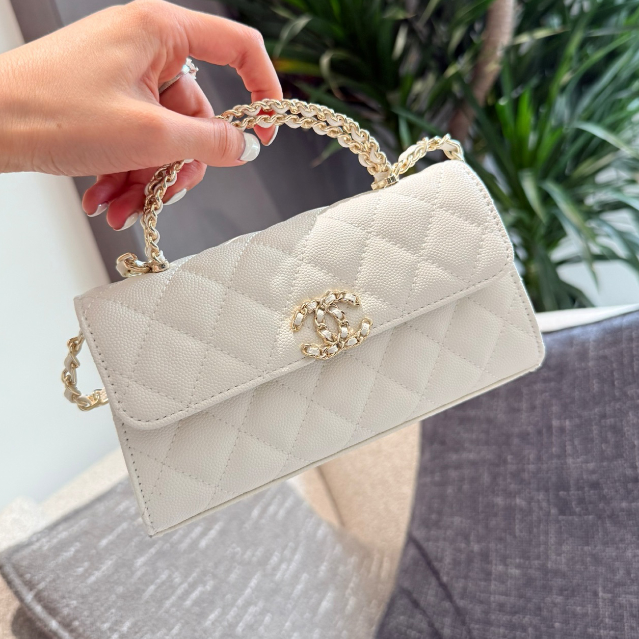 oCHANELo Bags Click to view more images