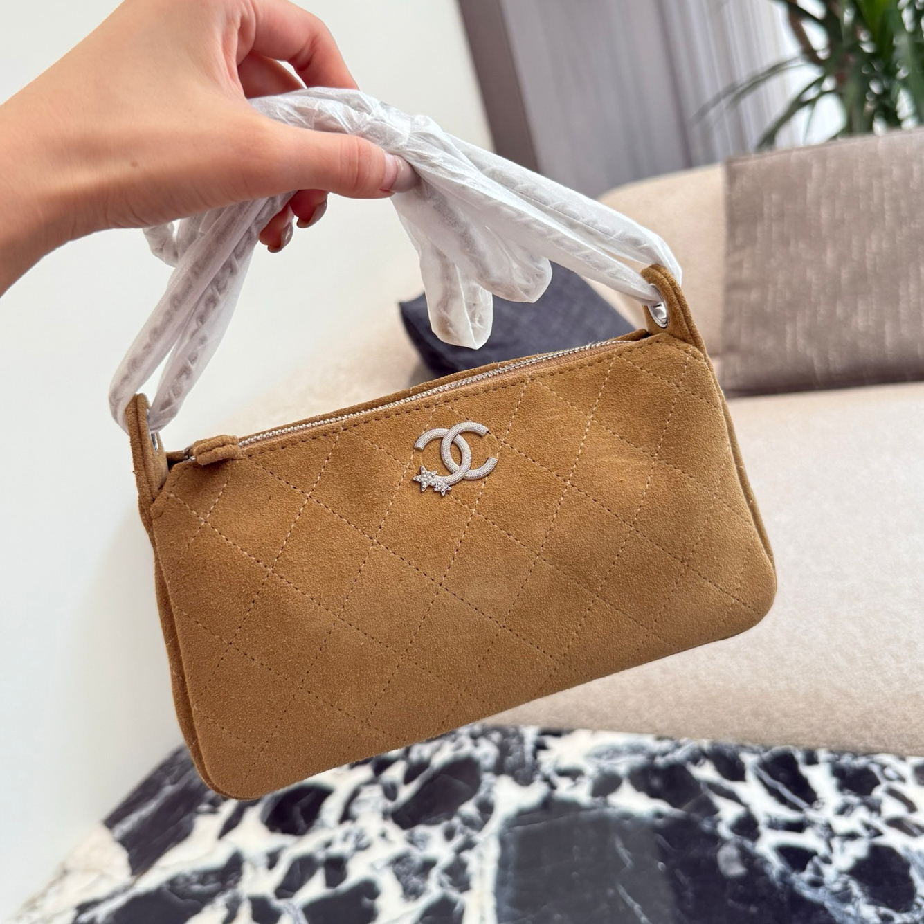 oCHANELo Bags Click to view more images