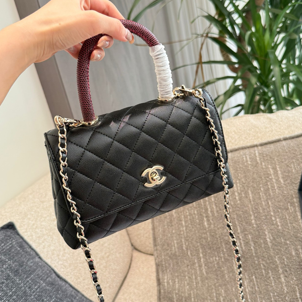 oCHANELo Bags Click to view more images