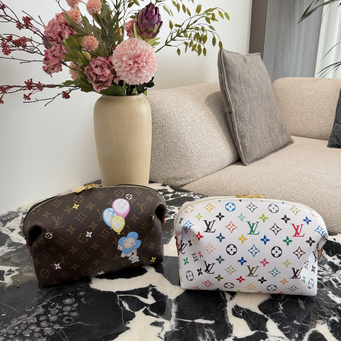 oLVo Bags Click to view more images