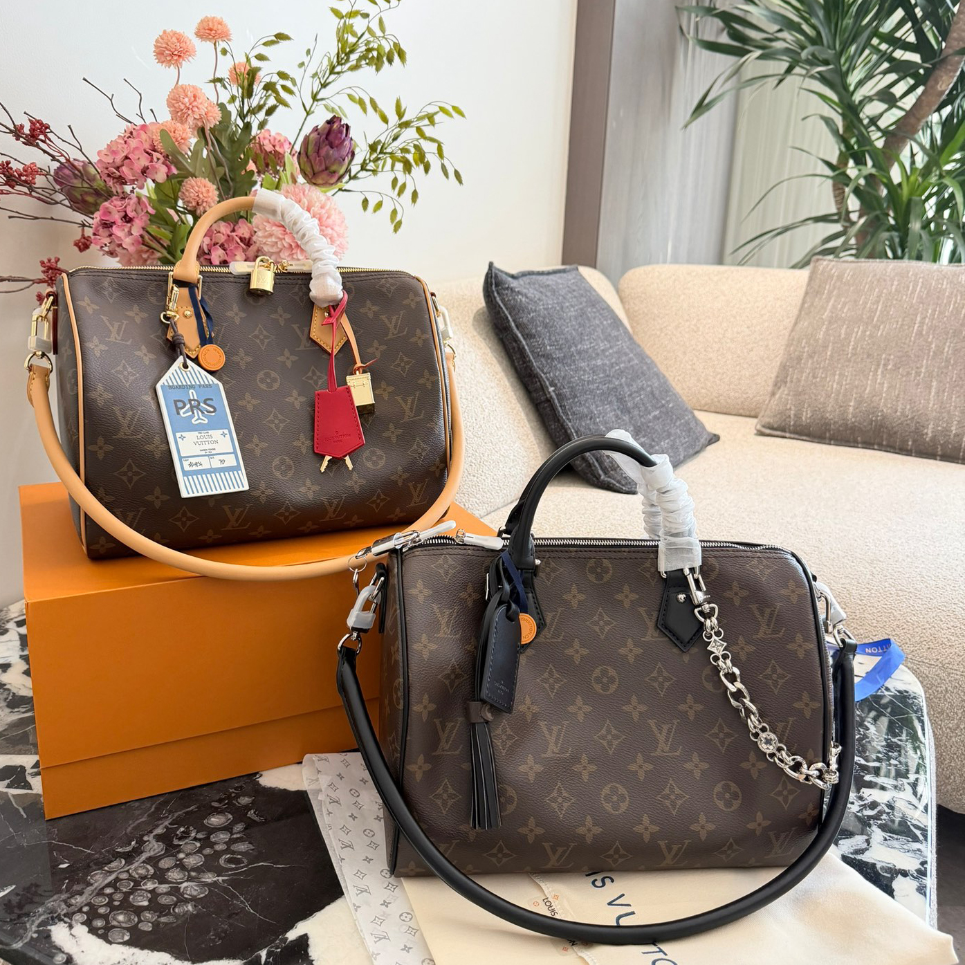 oLVo Bags Click to view more images