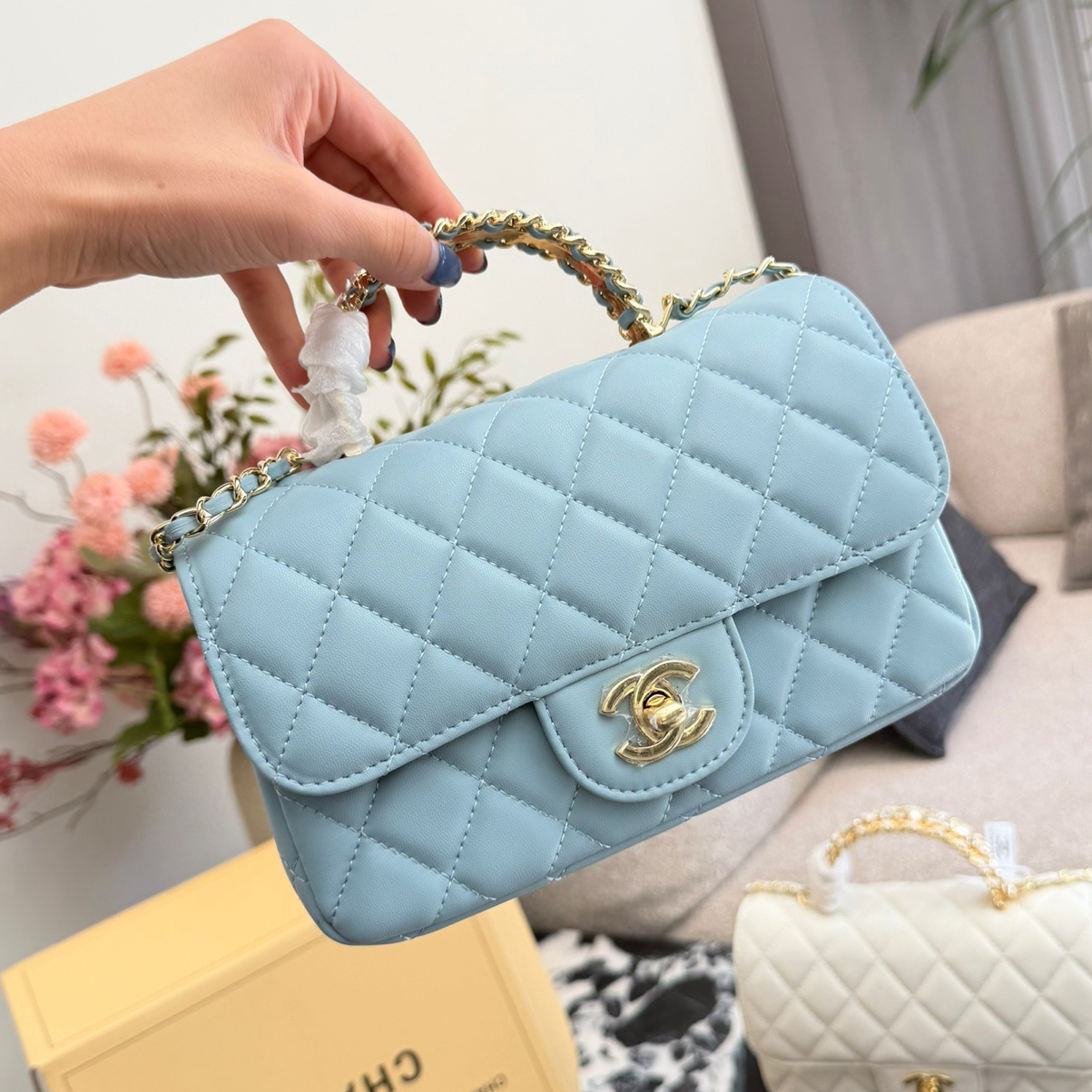 oCHANELo Bags Click to view more images